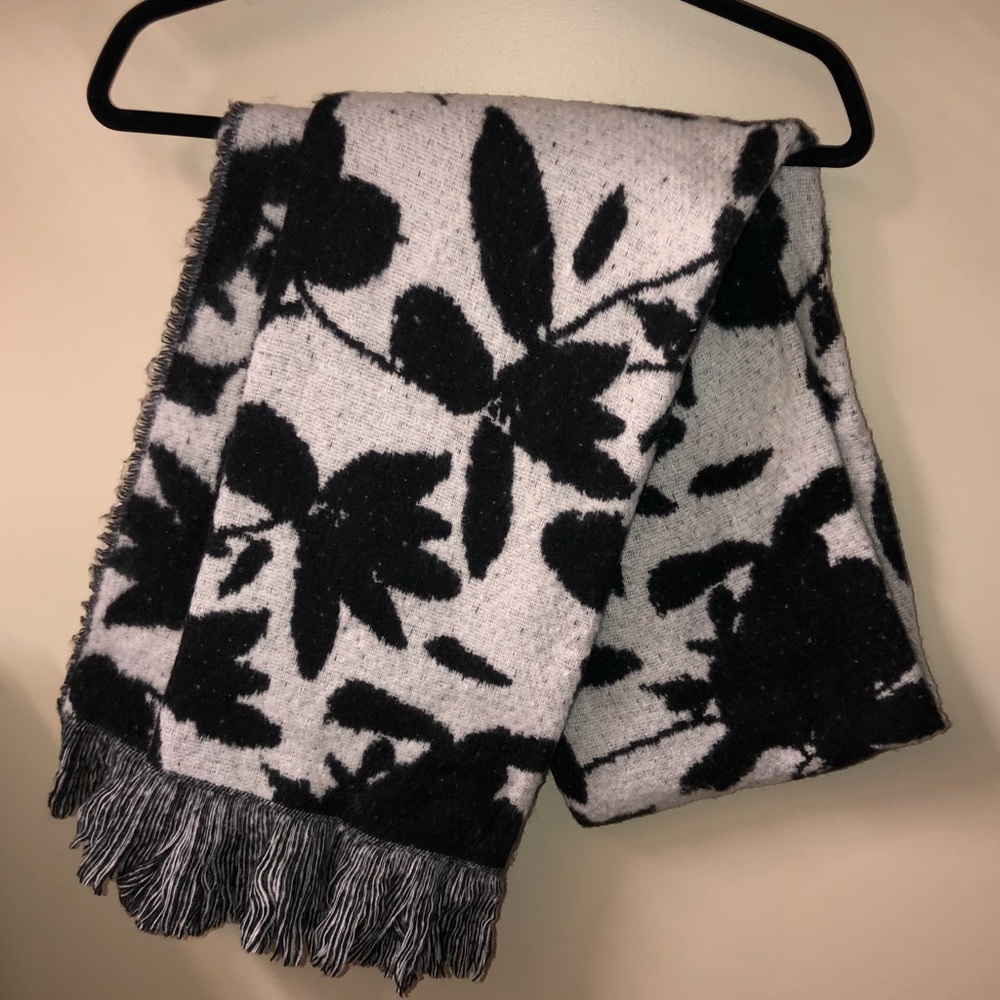 Blanket scarf